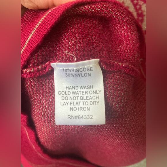 Sisters Dress Cranberry Sweater with Gray Medallion Jacquard Back Zipper small - Picture 7 of 9